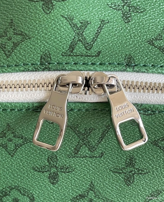 First bag ru DISCOVERY BACKPACK VUITTON LOUIS 0803